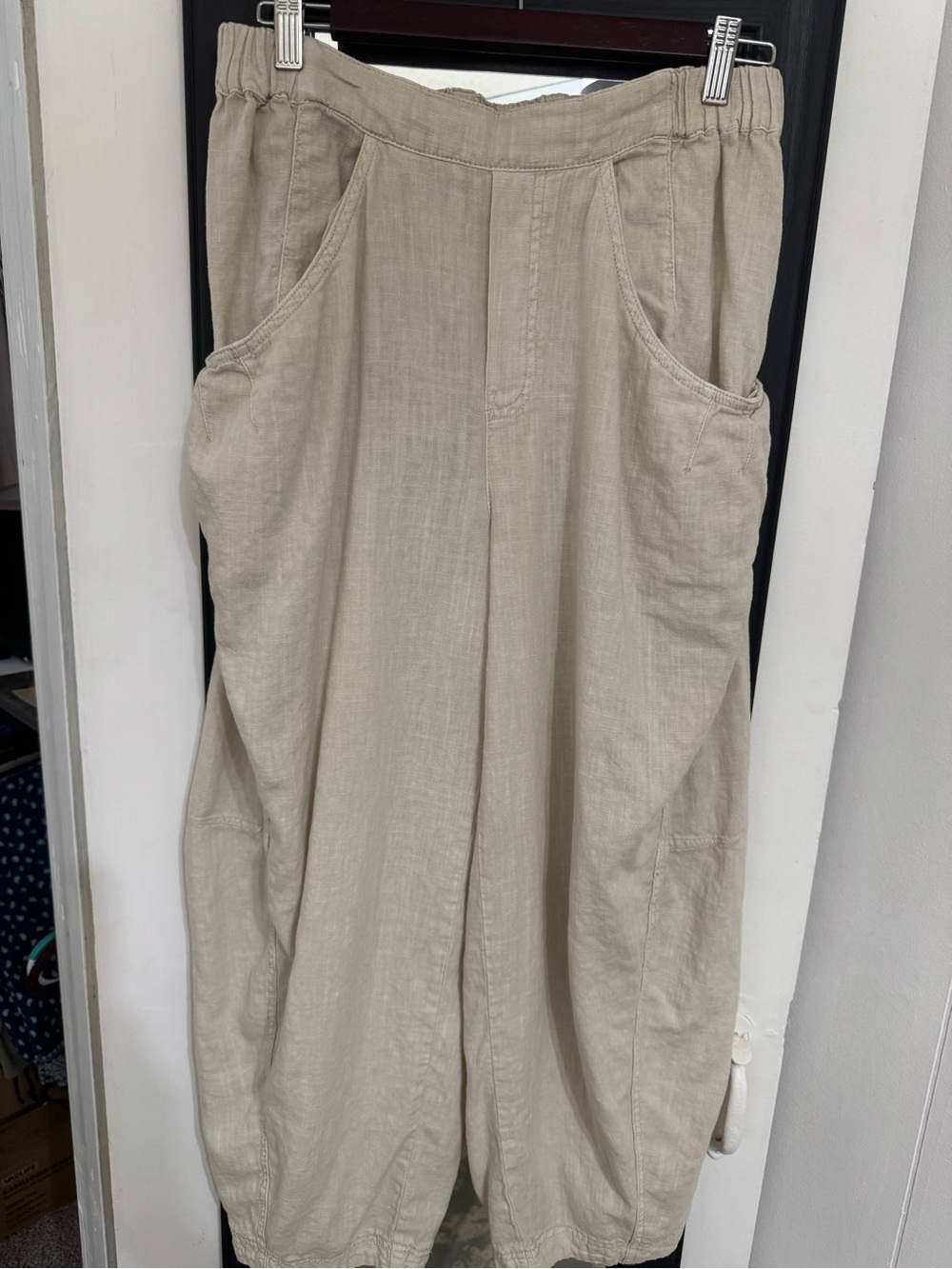 Free People women’s Beige Cargo Linen-Blend Pants